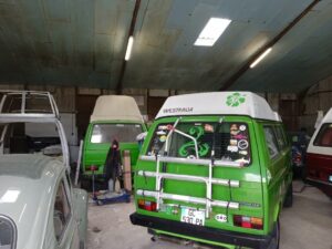 atelier de réparation pour véhicules anciens